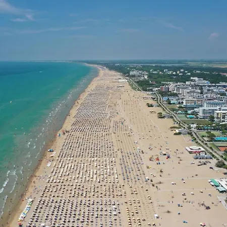 Apartman Comfy Flat 200 M From The Beach-beahost *