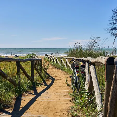 Apartman Comfy Flat 200 M From The Beach-beahost