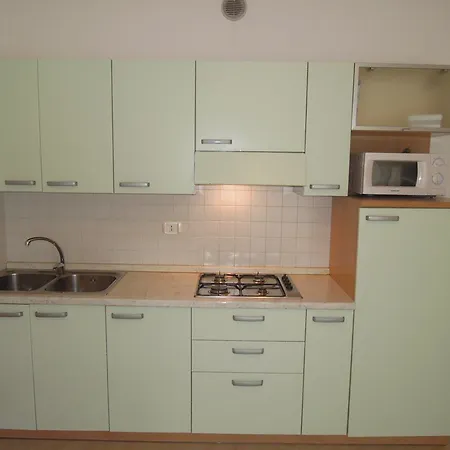 Comfy Flat 200 M From The Beach-beahost Apartman Bibione