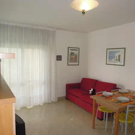 Comfy Flat 200 M From The Beach-beahost Apartman *