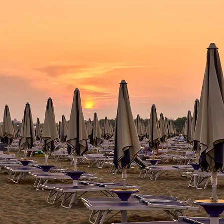 Comfy Flat 200mt From The Beach-beahost Daire