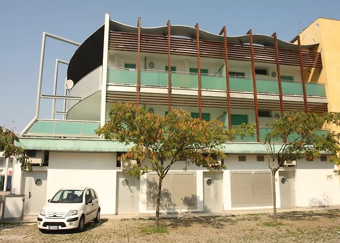 아파트 Comfy Flat 200mt From The Beach-beahost 비비오네